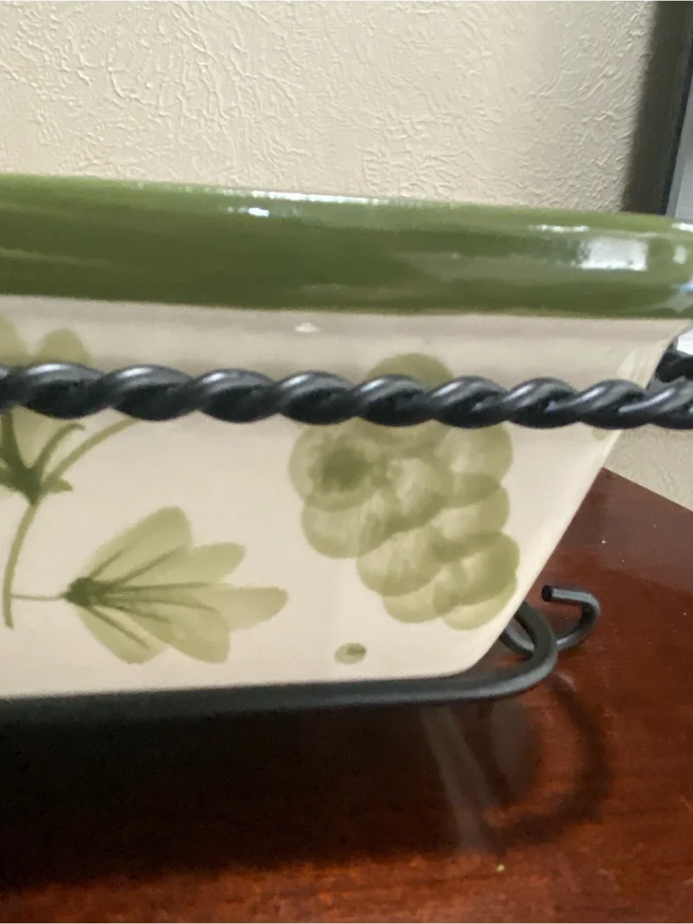 Temptations by Tara, Vineyard Green Square Baker with Black Wire Serving Rack 2Q